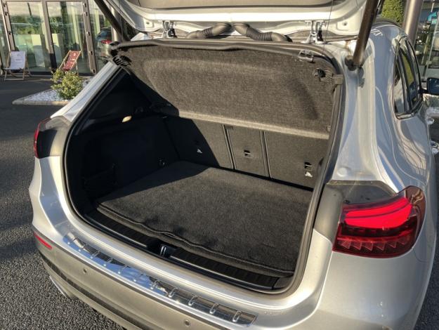 MERCEDES-BENZ GLA 200 d AMG Line  