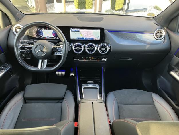 MERCEDES-BENZ GLA 200 d AMG Line  