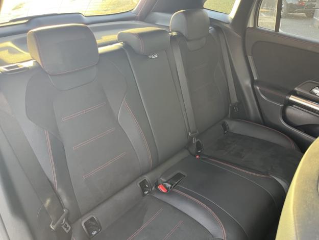 MERCEDES-BENZ GLA 200 d AMG Line  