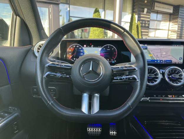MERCEDES-BENZ GLA 200 d AMG Line  