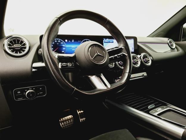 MERCEDES-BENZ GLA 200 d AMG Line  