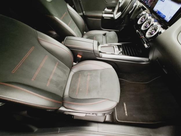 MERCEDES-BENZ GLA 200 d AMG Line  