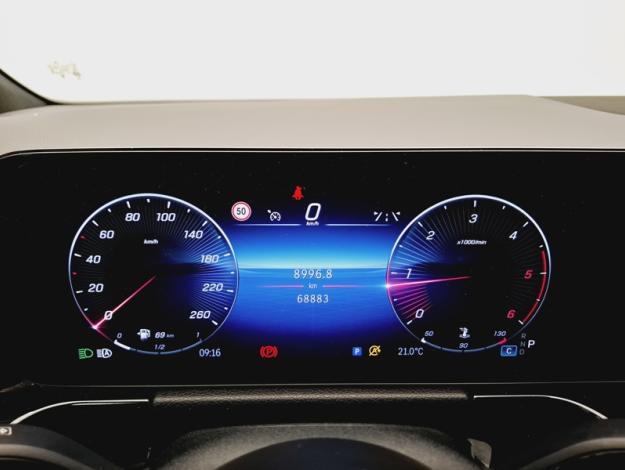MERCEDES-BENZ GLA 200 d AMG Line  