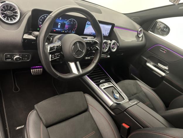 MERCEDES-BENZ GLA 200 d AMG Line  