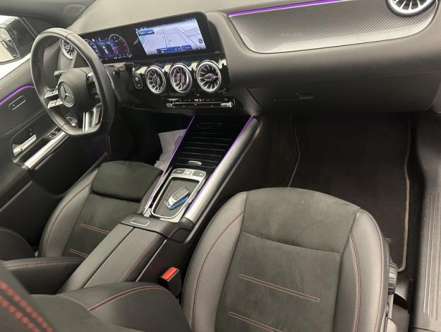 MERCEDES-BENZ GLA 200 d AMG Line  