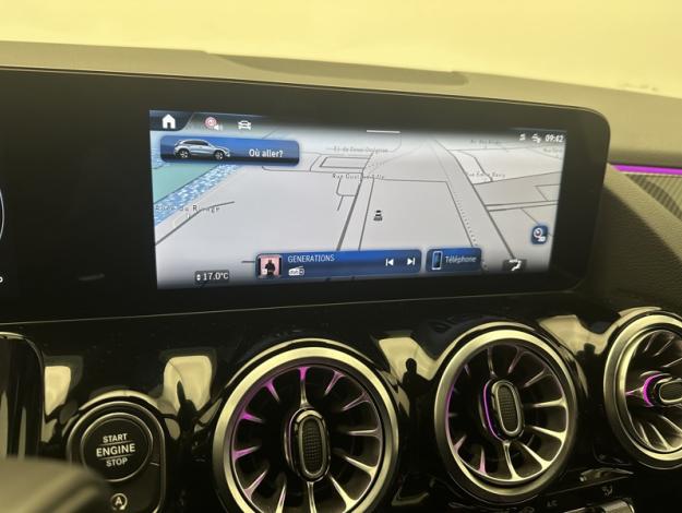 MERCEDES-BENZ GLA 200 d AMG Line  
