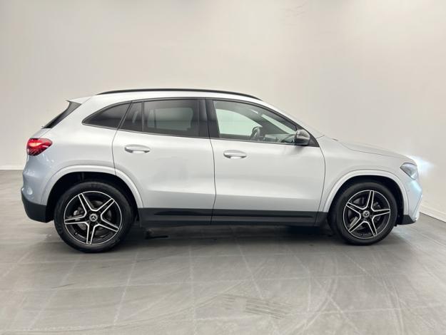 MERCEDES-BENZ GLA 200 d  