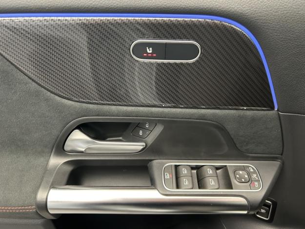 MERCEDES-BENZ GLA 200 d  