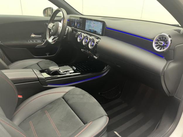 MERCEDES-BENZ Classe A 180 AMG Line  