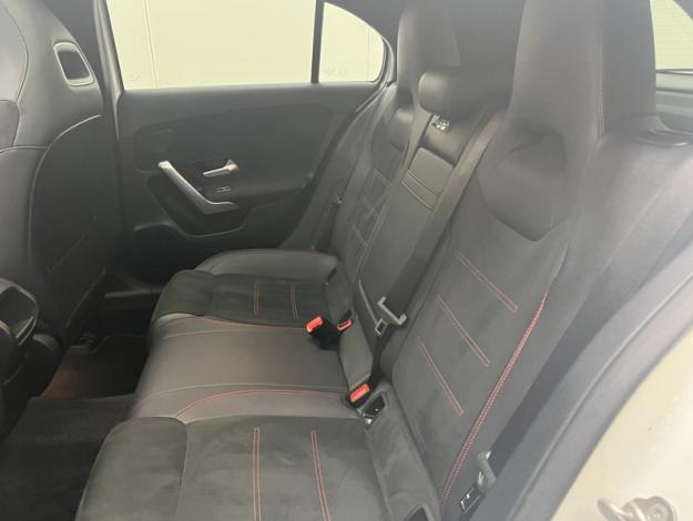 MERCEDES-BENZ Classe A 180 AMG Line  