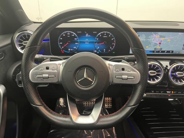 MERCEDES-BENZ Classe A 180 AMG Line  