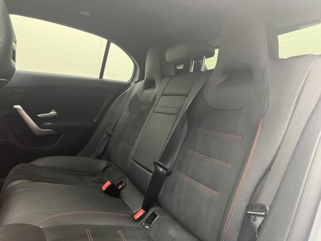 MERCEDES-BENZ Classe A 180 AMG Line  