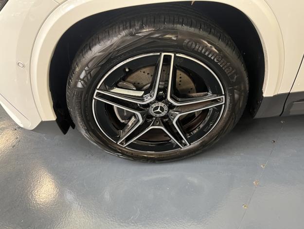MERCEDES-BENZ GLA 200 AMG Line  