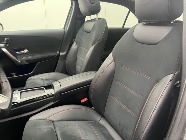 MERCEDES-BENZ Classe A 200 Berline AMG Line  