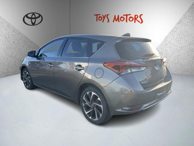 TOYOTA Auris 1.8 HYBRID 136h DESIGN  