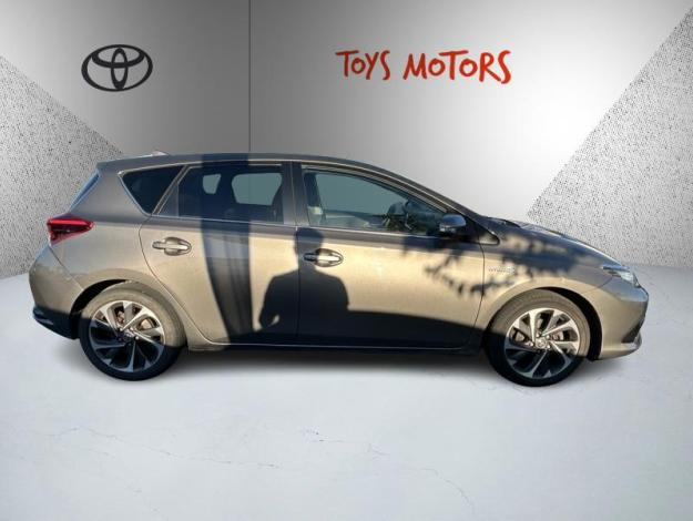 TOYOTA Auris 1.8 HYBRID 136h DESIGN  