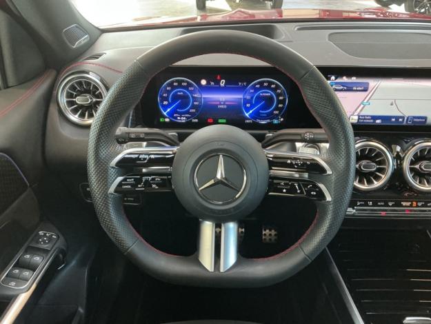 MERCEDES-BENZ EQB 250 + AMG Pack Night Attelage  
