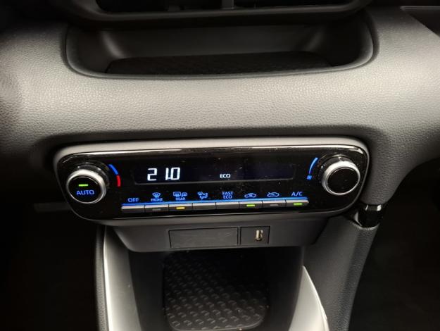TOYOTA Yaris 1.5 116H DYNAMIC   