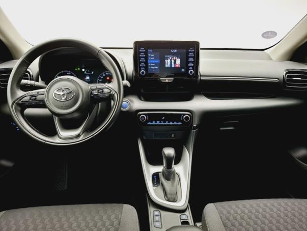 TOYOTA Yaris 1.5 116H DYNAMIC   