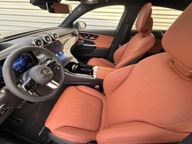 MERCEDES-BENZ GLC Coupé GLC 300 e Hybrid EQ 4MATIC Coupé AMG Line +  GLC 300 e Hybrid EQ 4MATIC Coupé AMG Line +