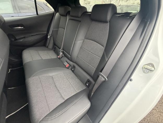TOYOTA Corolla Hybride 140h Design  