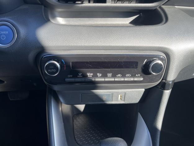 TOYOTA Yaris 1.5 HYBRID 116H DESIGN AUTO  1.5 116 ch 