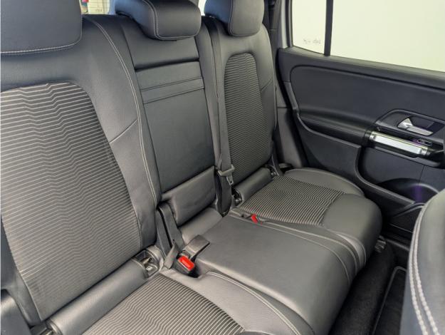MERCEDES-BENZ GLB 200 d Business Line  GLB 200 d Business Line