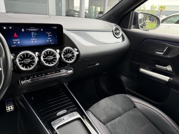 MERCEDES-BENZ GLA 200 d 150ch AMG Line 8G-DCT  