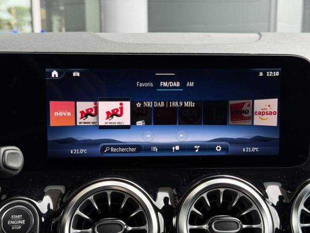 MERCEDES-BENZ GLA 200 d 150ch AMG Line 8G-DCT  