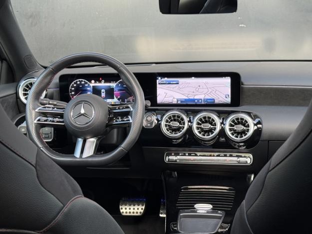 MERCEDES-BENZ Classe A 200 d AMG Line  