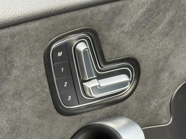 MERCEDES-BENZ Classe A 200 d AMG Line  