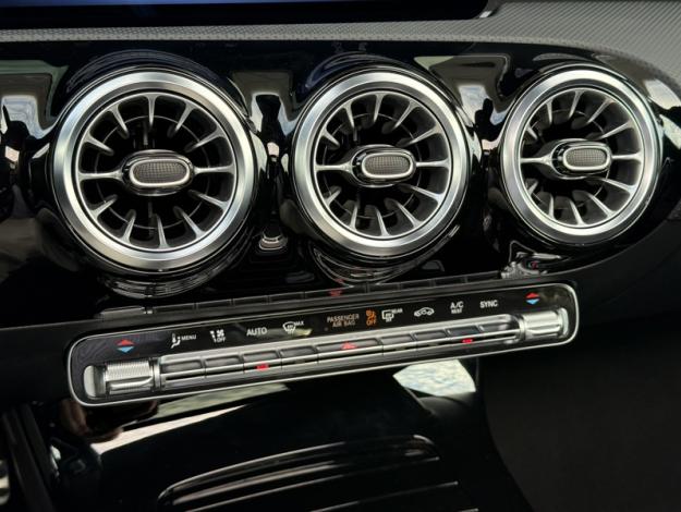 MERCEDES-BENZ Classe A 200 d AMG Line  