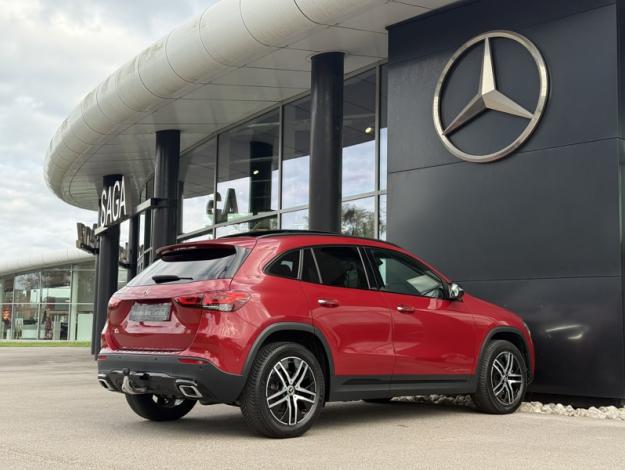 MERCEDES-BENZ GLA 200 d Progressive Line  GLA 200 d Progressive Line