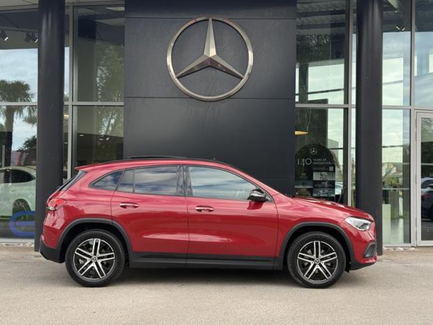 MERCEDES-BENZ GLA 200 d Progressive Line  GLA 200 d Progressive Line