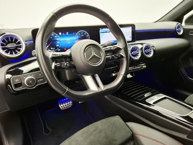 MERCEDES-BENZ Classe A 180 AMG Line  
