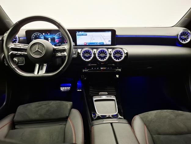 MERCEDES-BENZ Classe A 180 AMG Line  