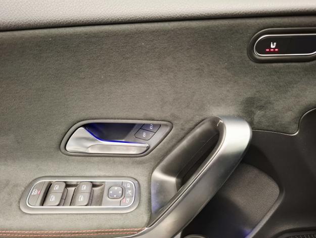 MERCEDES-BENZ Classe A 180 AMG Line  