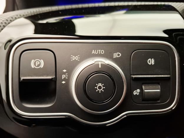 MERCEDES-BENZ Classe A 180 AMG Line  