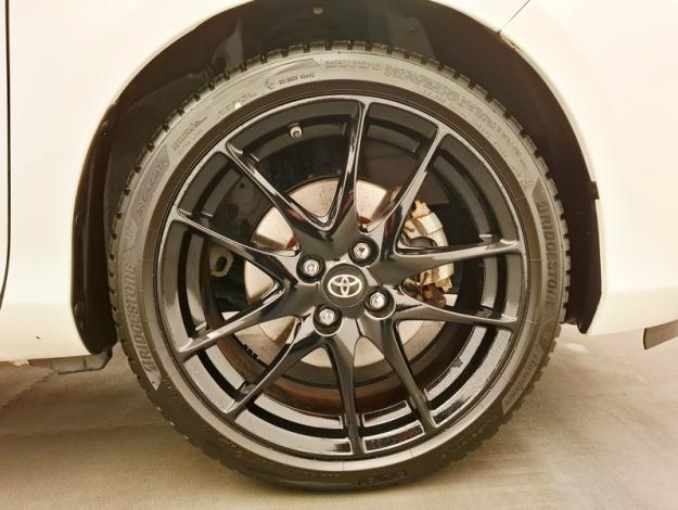 TOYOTA Yaris 1.5 VVT-I 100H GR SPORT  Pack City Plus