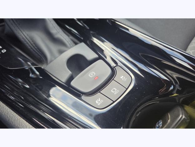TOYOTA C-HR 2.0 HYBRIDE 184 DESIGN ULTIMATE  