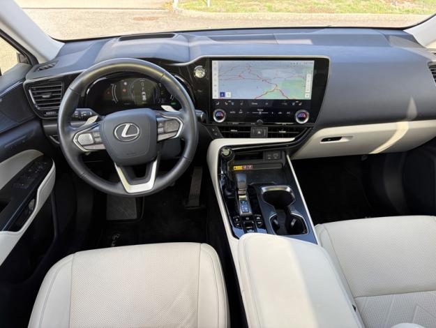LEXUS NX 450H+ 4WD Executive  