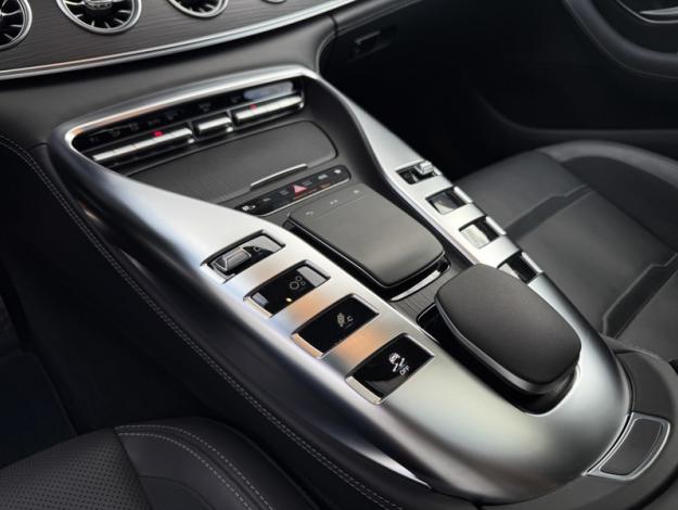 MERCEDES-BENZ Mercedes-AMG GT 43 4MATIC+  