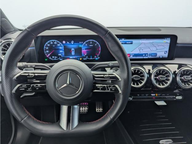 MERCEDES-BENZ Classe A 180 d AMG Line  Classe A 180 d AMG Line