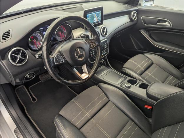 MERCEDES-BENZ CLA Shooting Brake CLA 200 d SB WhiteArt Edition  