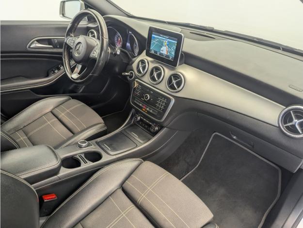 MERCEDES-BENZ CLA Shooting Brake CLA 200 d SB WhiteArt Edition  