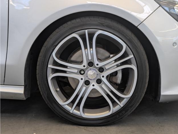 MERCEDES-BENZ CLA Shooting Brake CLA 200 d SB WhiteArt Edition  