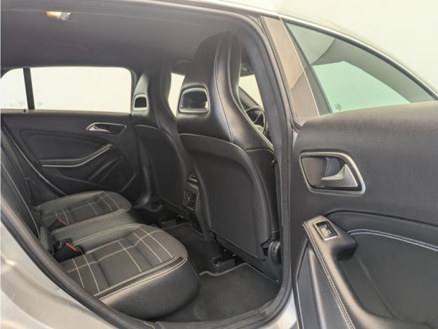 MERCEDES-BENZ CLA Shooting Brake CLA 200 d SB WhiteArt Edition  