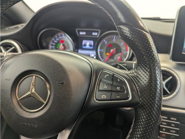 MERCEDES-BENZ CLA Shooting Brake CLA 200 d SB WhiteArt Edition  