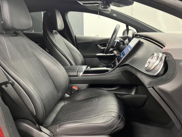MERCEDES-BENZ EQE 350 Berline AMG Pack Night PANO  