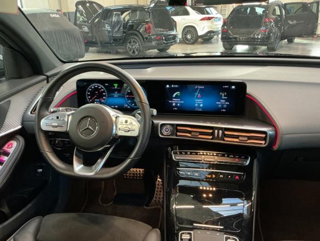 MERCEDES-BENZ EQC 400 4MATIC AMG Line Toit Ouvrant Attelage  